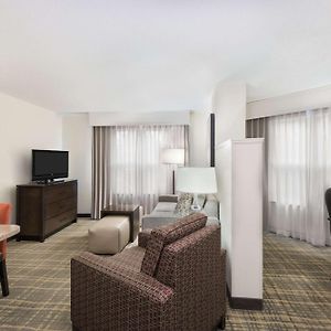 King Suite Accessible Tub Mobility Hearing Access or Non-Smoking